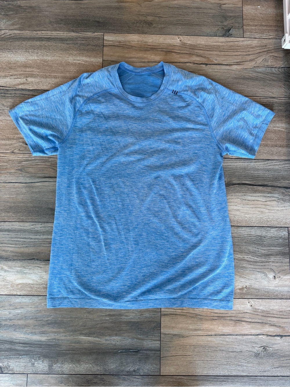 Men's Lululemon Performance Crew Neck Shirt - Blue
